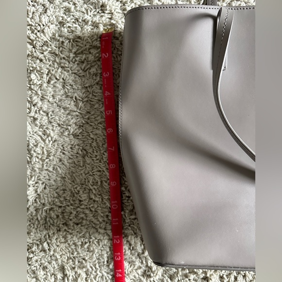 Kate Spade Karla Seton Drive Cityscape Gray Smooth Leather Tote with Glitter Bow - Picture 12 of 16